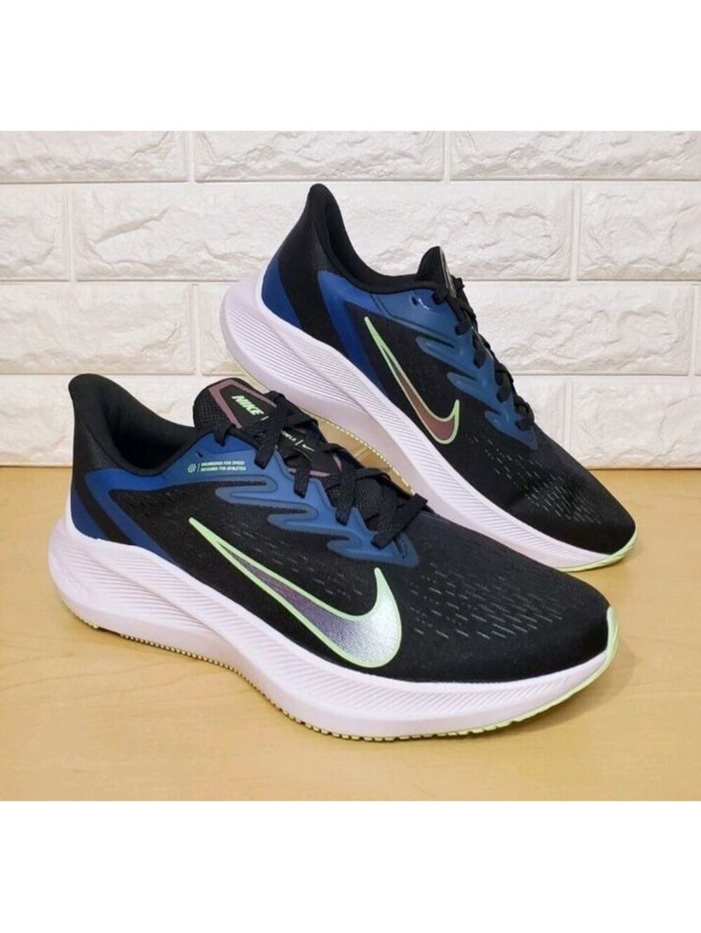 Size 9 - Men's Nike Zoom Winflo 7 Black Valerian Blue Sneakers